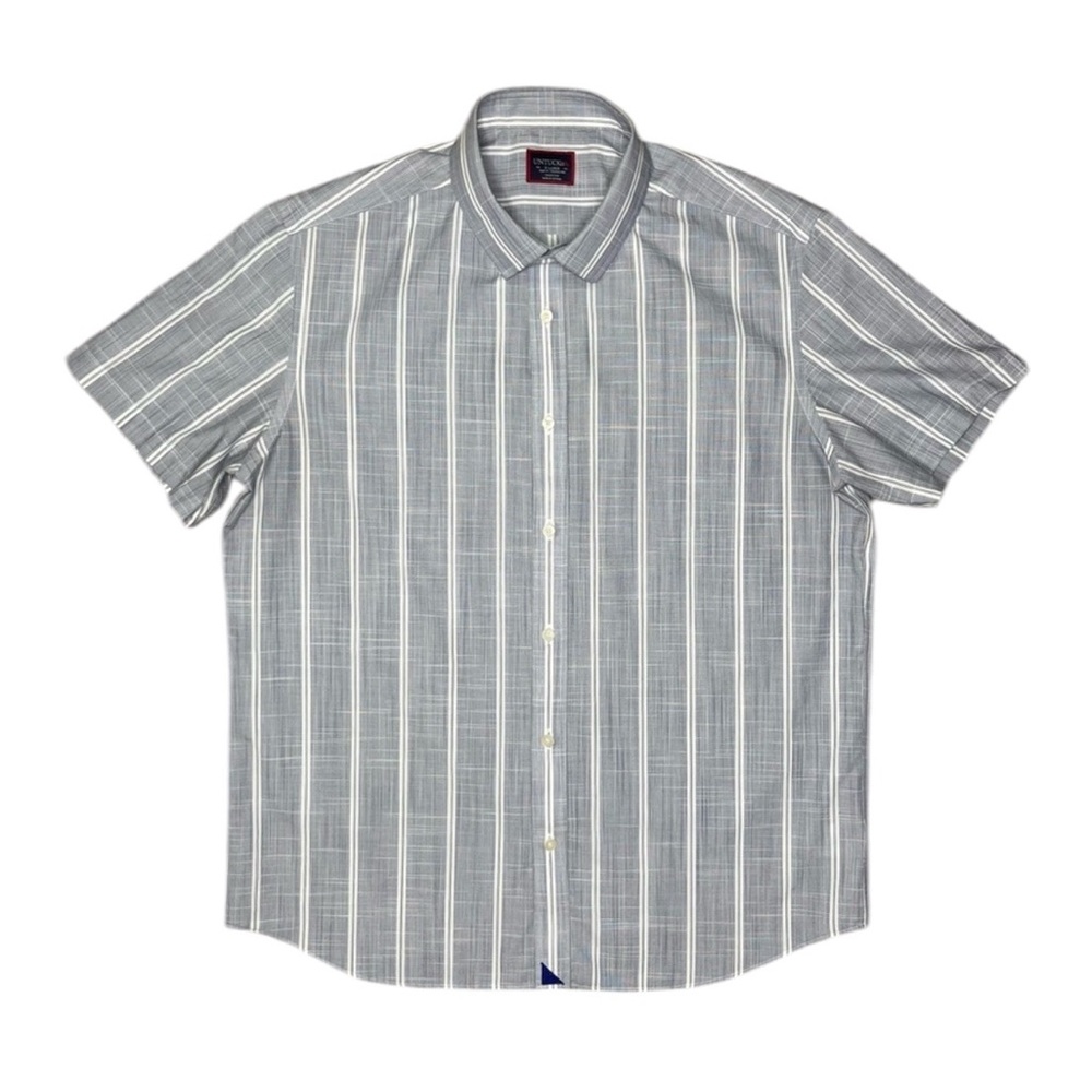 Untuckit shirt
